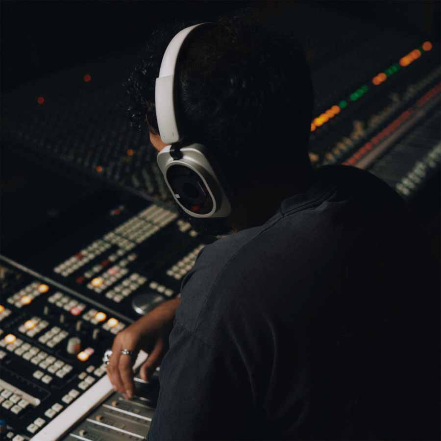 Đánh giá Nothing Headphone (1) Pro: ba driver có đáng tiền?