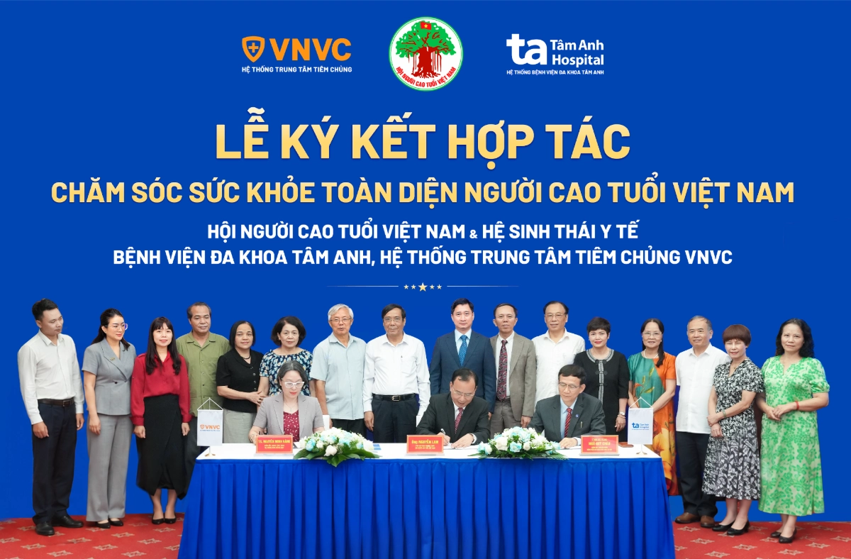 Vắc xin cúm miễn phí cho người cao tuổi: Bước ngoặt của chăm sóc sức khỏe toàn diện
