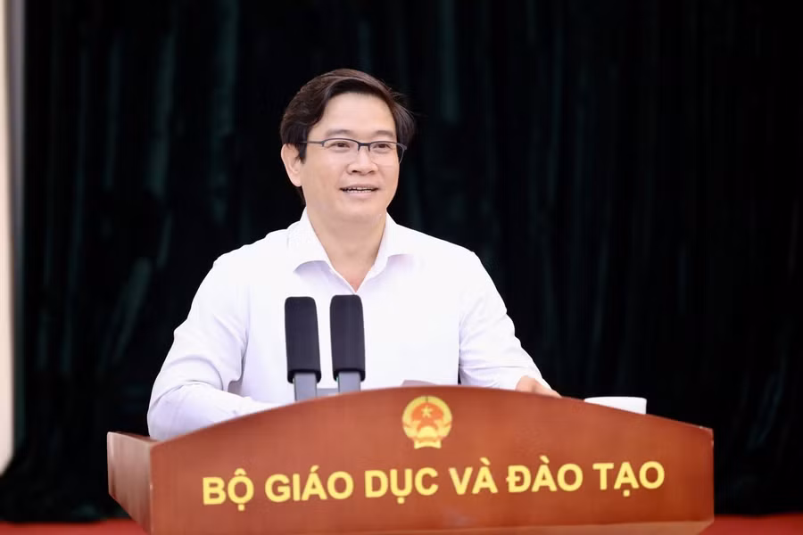 Sách giáo khoa sẽ thay đổi như thế nào từ năm học 2028-2029