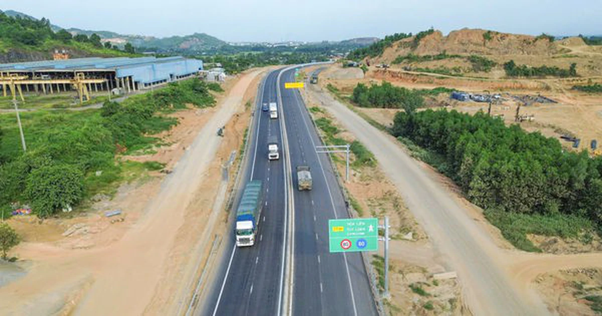 1,2 triệu tỷ cho 5.000 km cao tốc: Tham vọng và rủi ro