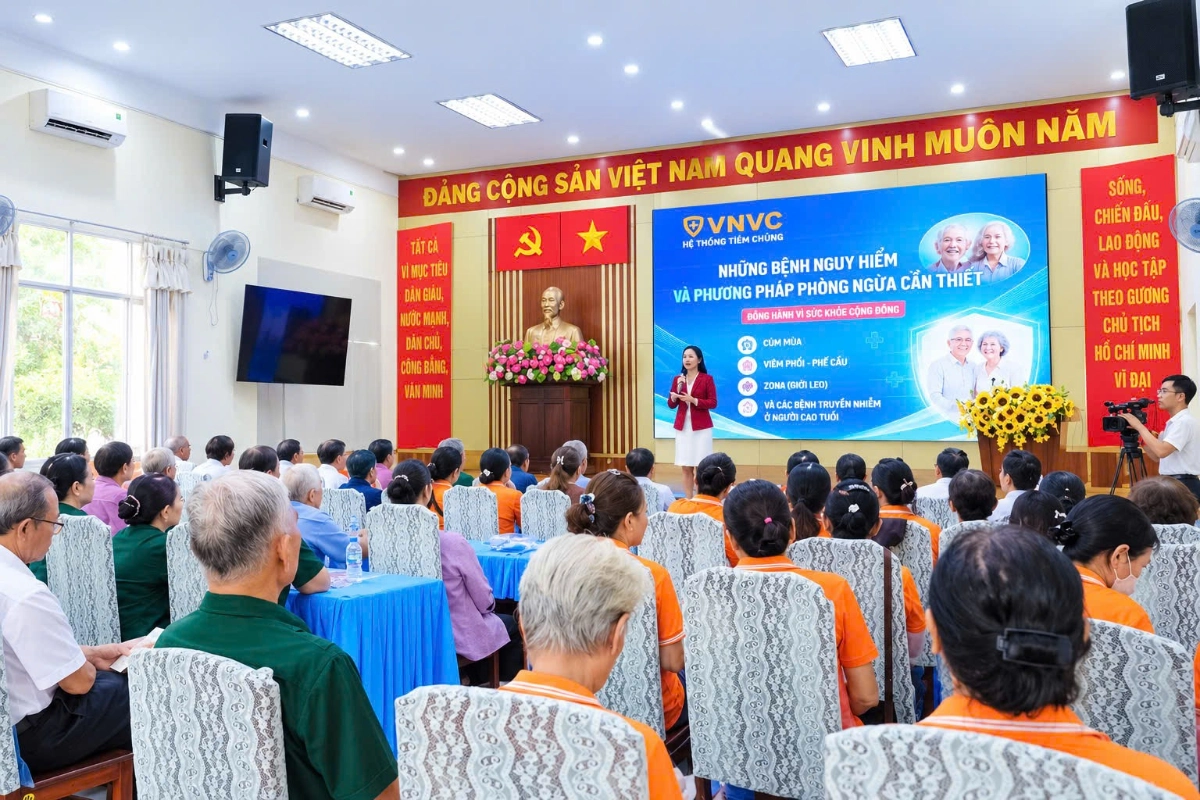 Vắc xin cúm miễn phí cho người cao tuổi: Bước ngoặt của chăm sóc sức khỏe toàn diện