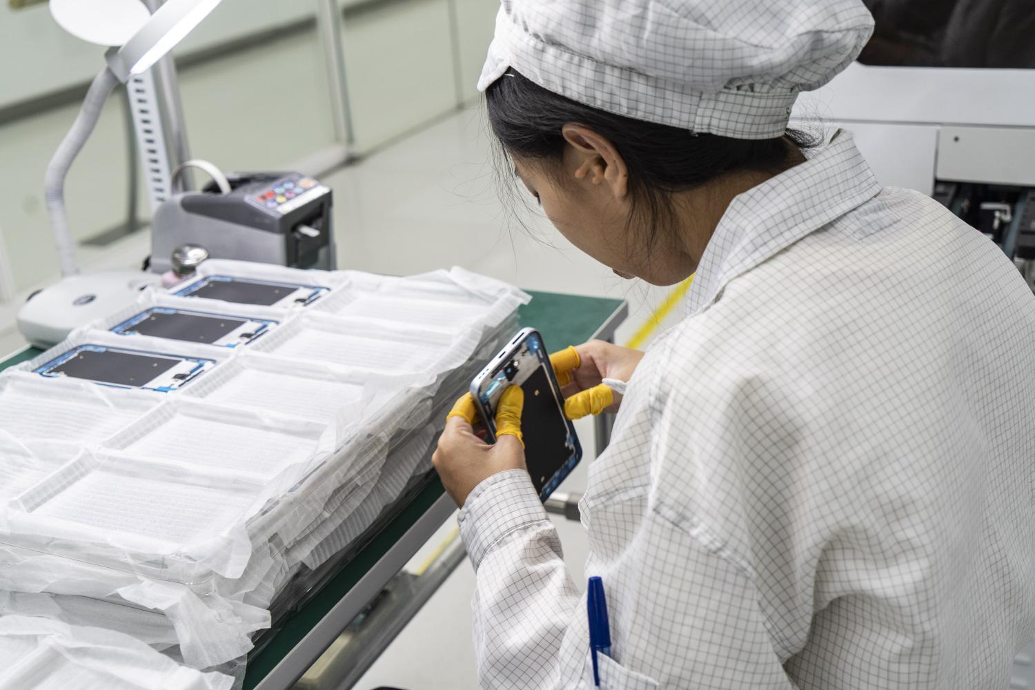 Giá điện thoại sắp tăng vọt: cuộc đua AI siết chặt thị trường