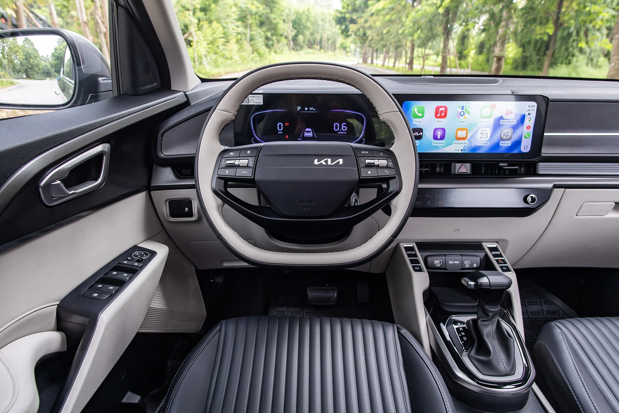 Kia Carens Clavis: MPV 7 chỗ kiểu SUV, đấu Xpander và Innova Cross