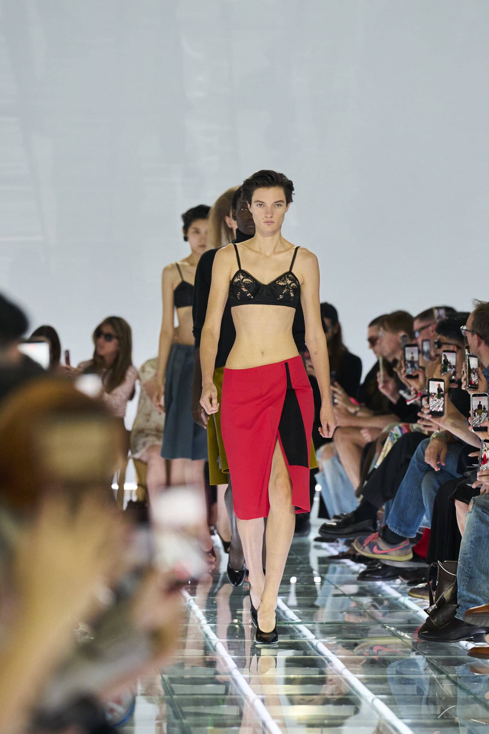 Maison Margiela, Rick Owens và Prada: Ba ngôn ngữ tối giản mới của thời trang cao cấp
