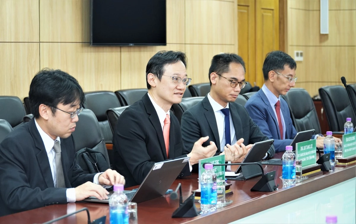 Chứng chỉ lưu ký mở cửa dòng vốn Singapore cho doanh nghiệp Việt