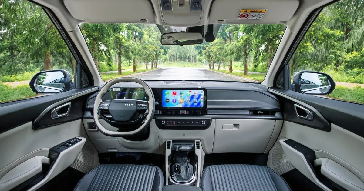 Kia Carens Clavis ra mắt: MPV 7 chỗ giá 639 triệu có đủ sức đấu Xpander?