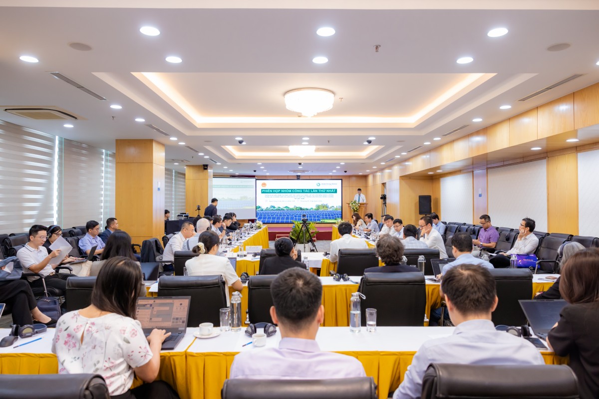 Hiện đại hóa lưới điện và BESS: Chìa khóa cho nhu cầu điện tăng nóng