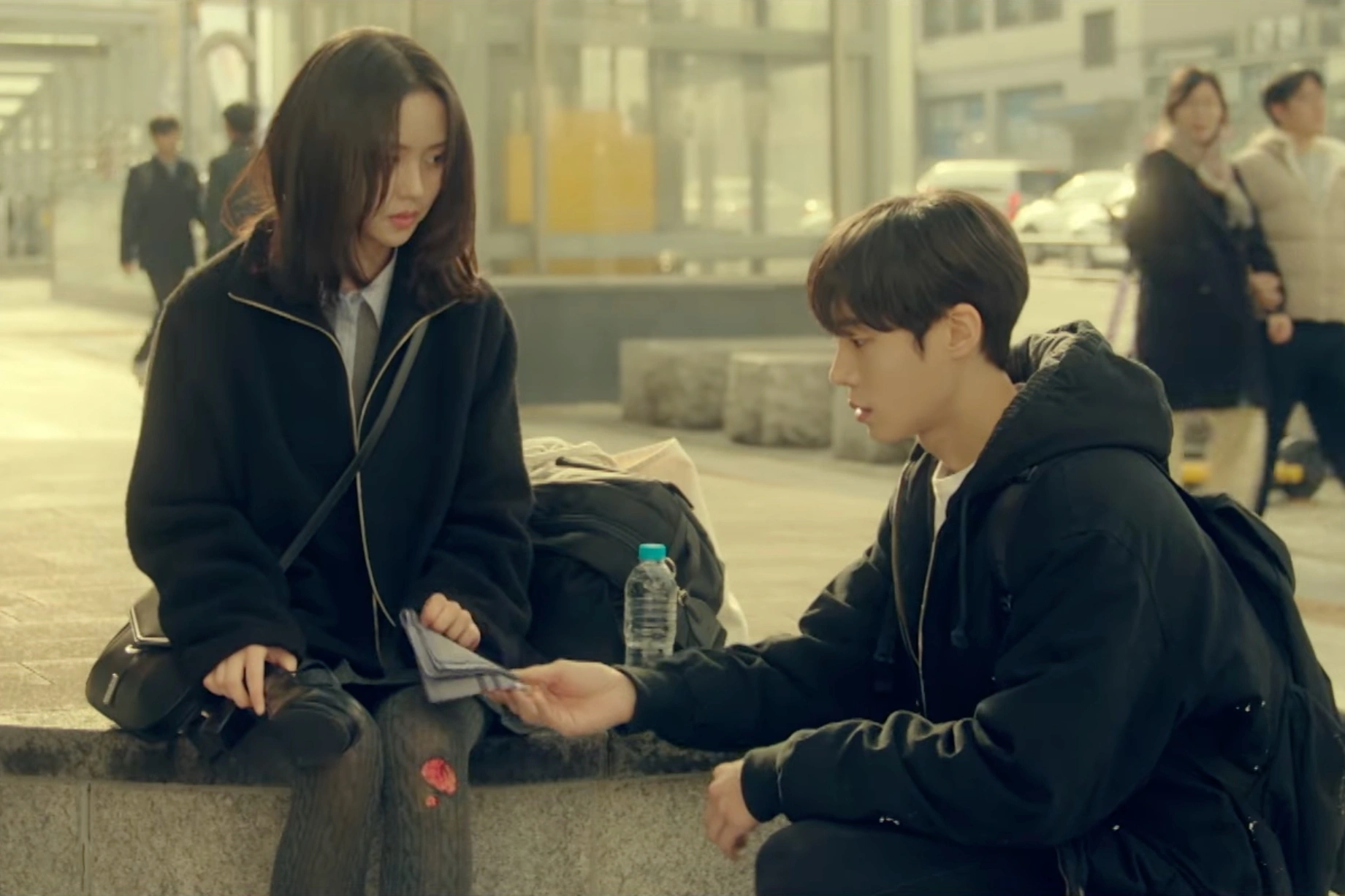 Kim So Hyun Và Choo Young Woo: Nhịp Thở Cảm Xúc Của “Between Steps”