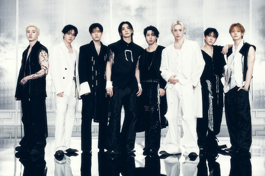 Stray Kids không dự Grammy: chiến lược hay phản kháng âm thầm?