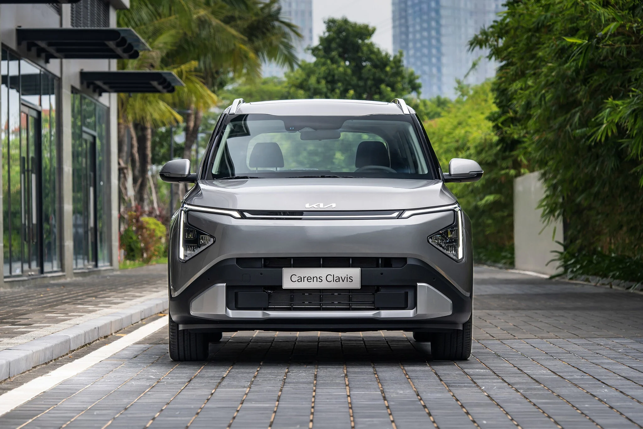 Kia Carens Clavis: MPV 7 chỗ kiểu SUV, đấu Xpander và Innova Cross