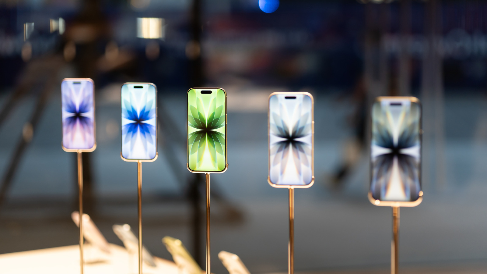 Pin iPhone 18 Pro dùng được bao lâu trong đời sống thật?