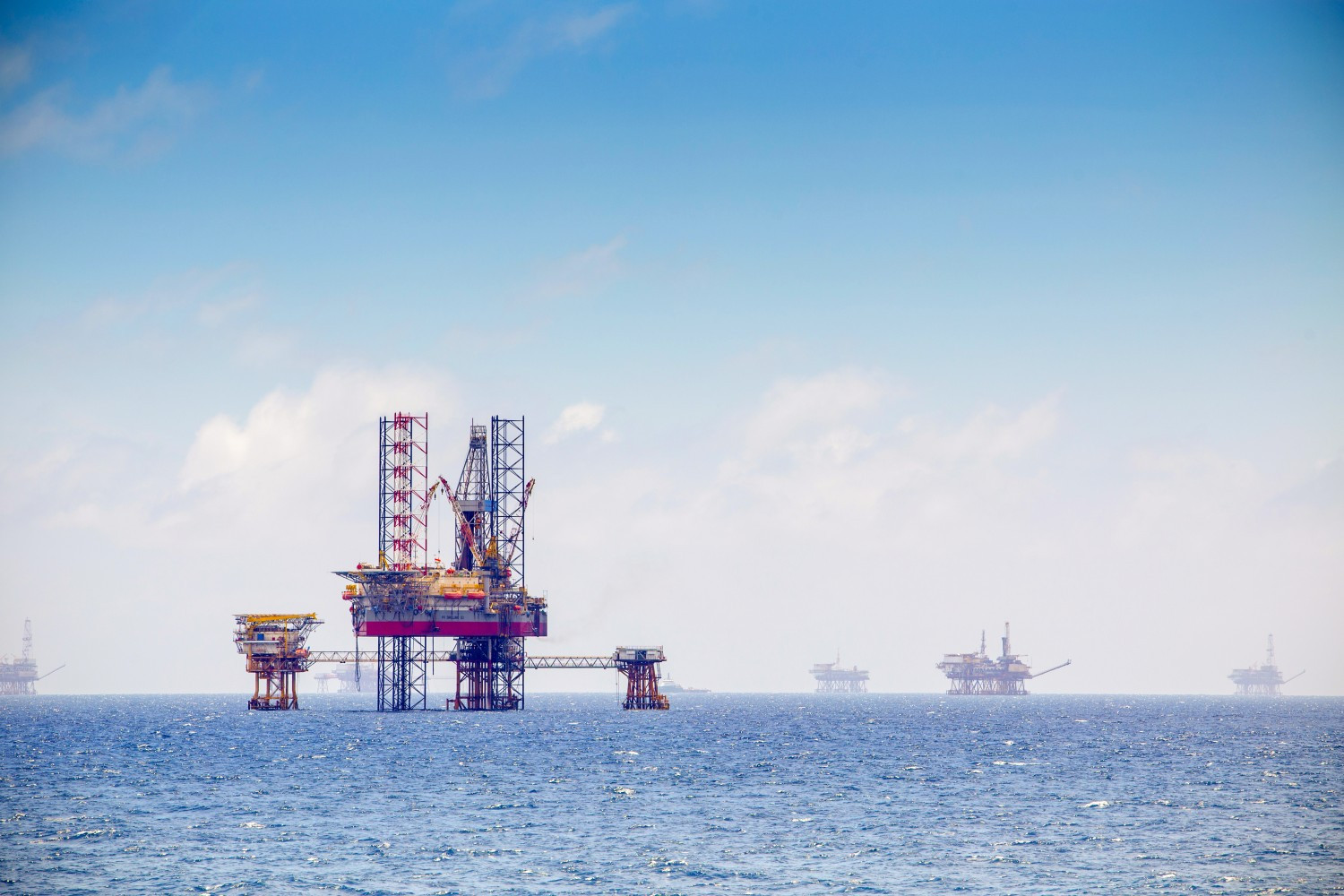 Luật Dầu khí mới: Trao quyền cho Petrovietnam, mở đường cho năng lượng sạch