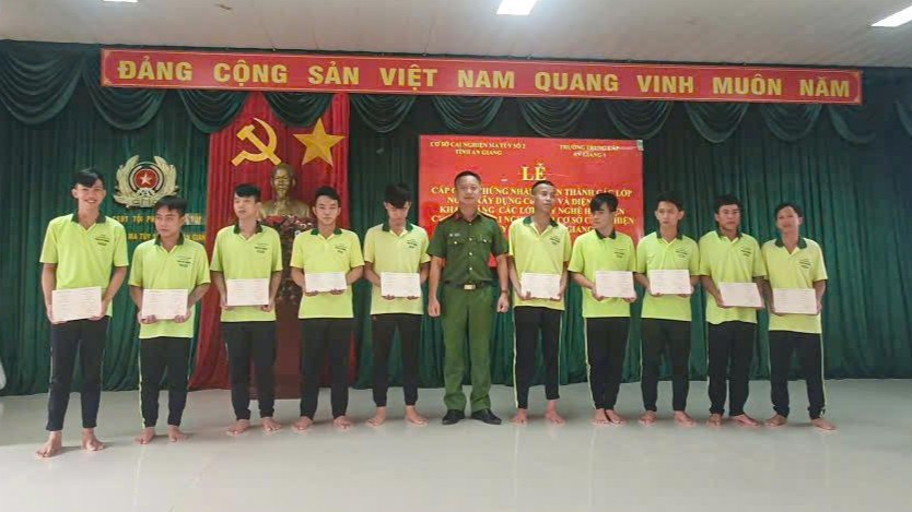 Từ cai nghiện đến tái hòa nhập: Nghề nghiệp và việc làm quyết định ai đứng vững