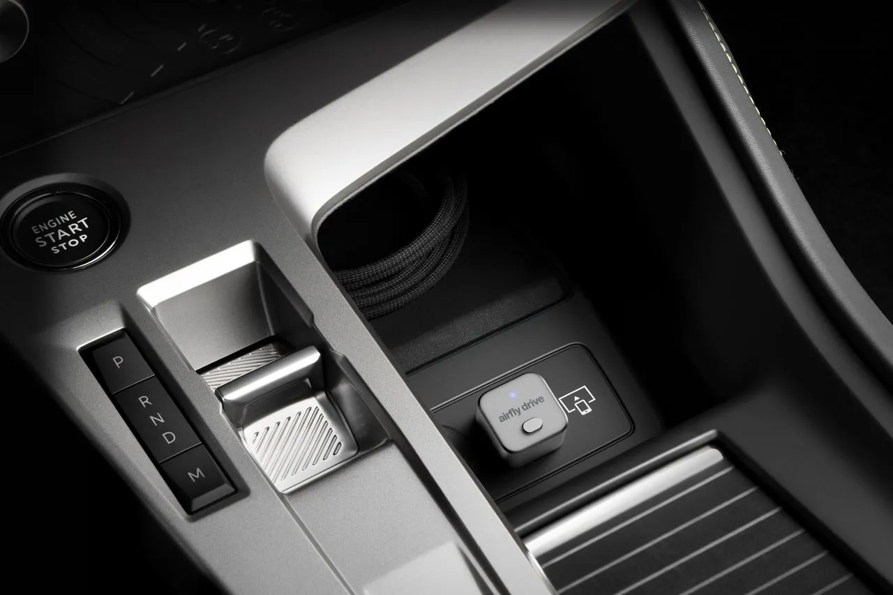 Nâng cấp ô tô cũ với CarPlay không dây: Chọn adapter và cài đặt