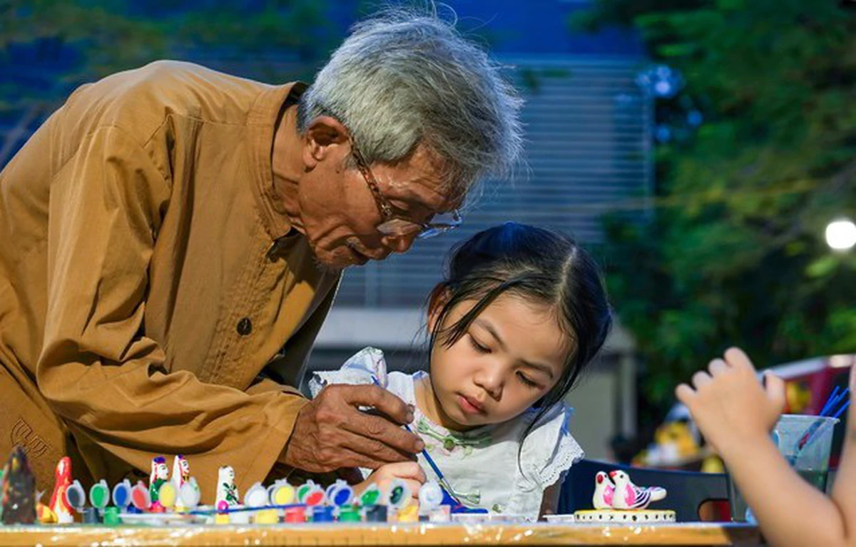Trung thu không chỉ là lễ hội: khi trẻ chạm tay vào di sản