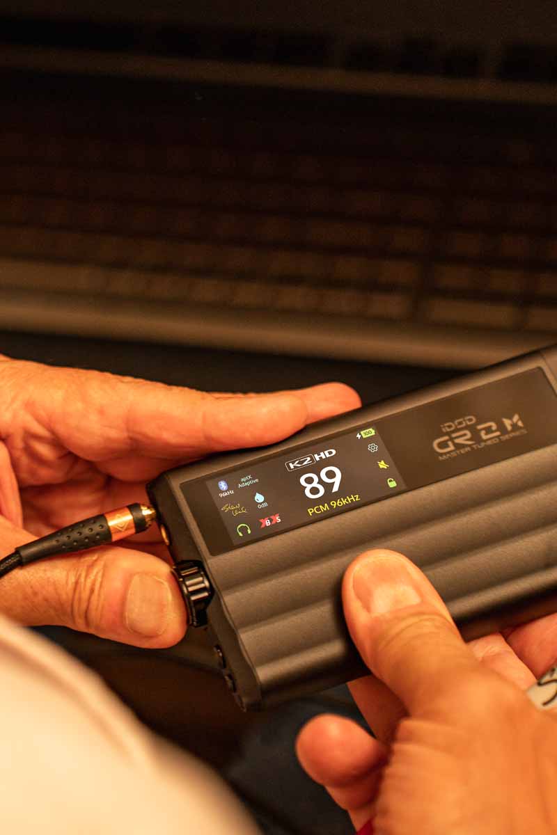 iFi iDSD GR2 MT: DAC ampli di động mang màu âm phòng thu