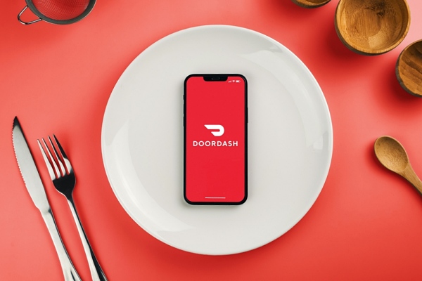 Đặt đồ ăn qua tin nhắn: DoorDash biến iMessage thành app food delivery