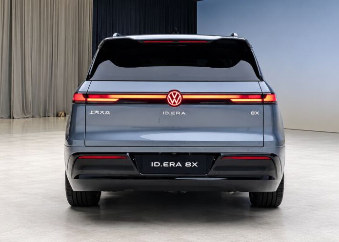 Volkswagen ID.Era 8X EREV: SUV hạng sang điện phá vỡ nỗi lo cạn pin