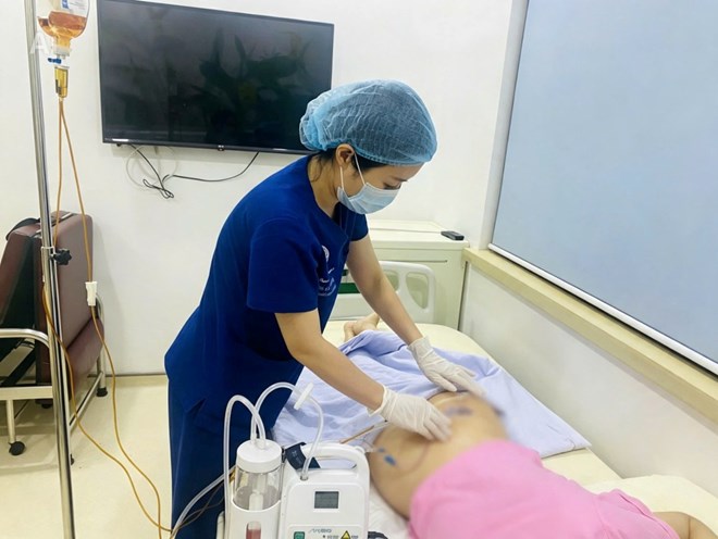 Tiêm chất làm đầy 5–10 năm trước: mối nguy áp xe muộn cần được cảnh giác