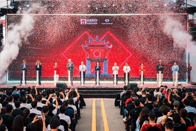 14.500 vận động viên quốc tế khám phá di sản Hà Nội qua đường chạy marathon