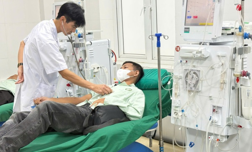 Suy thận không còn là bệnh của người già: Lối sống của người trẻ đang “giết” thận như thế nào?
