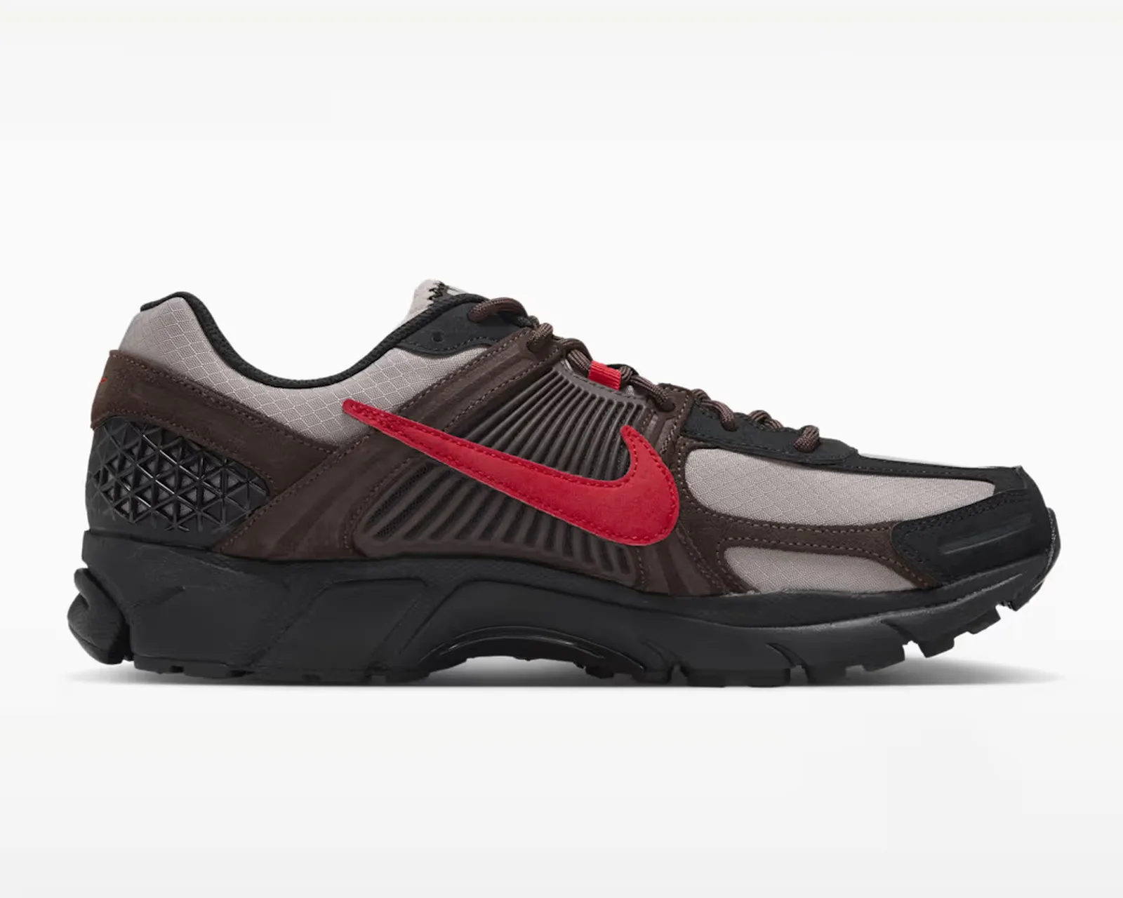 Nike ACG tham gia cuộc đua gear outdoor cao cấp