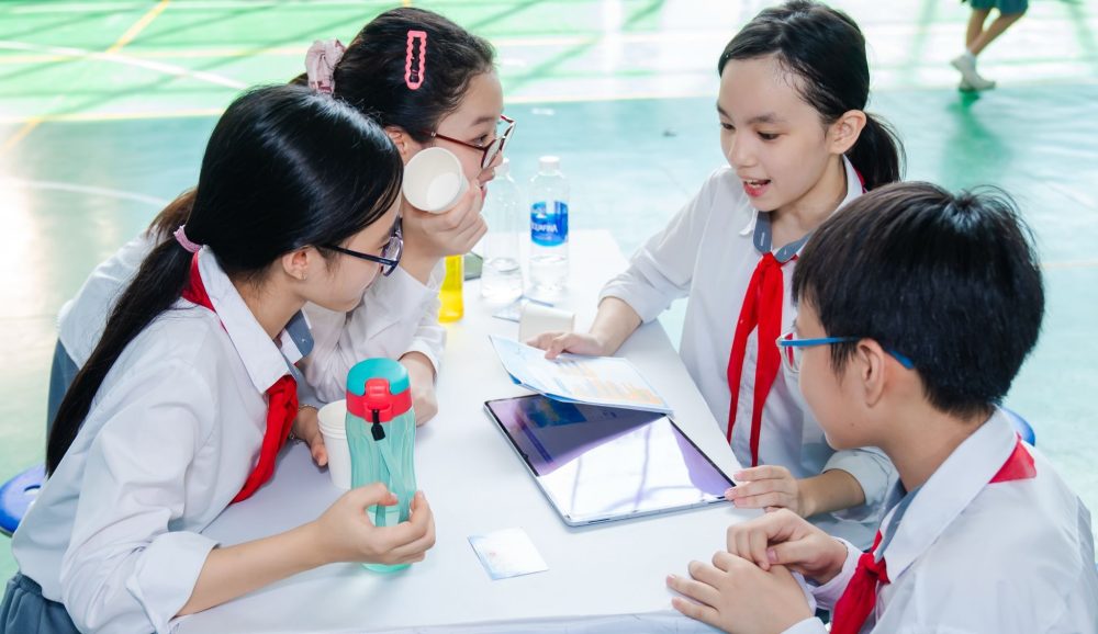 STEM Day tại Hà Nội: Drone, robot và lập trình thắp lửa sáng tạo