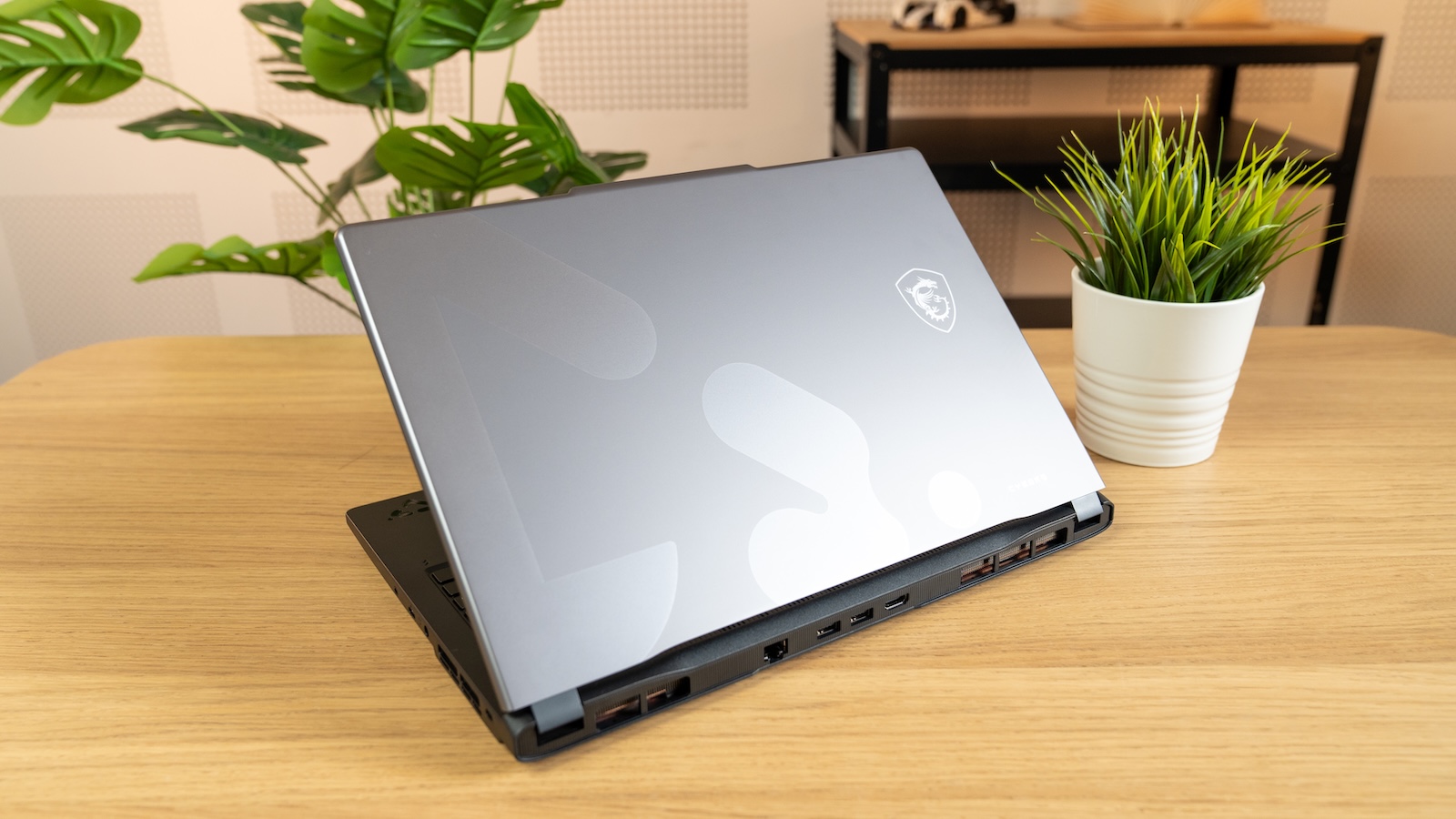 MSI Cyborg 15 Max: Laptop Gaming Kerja Dengan Intel Core 7 RTX 5070