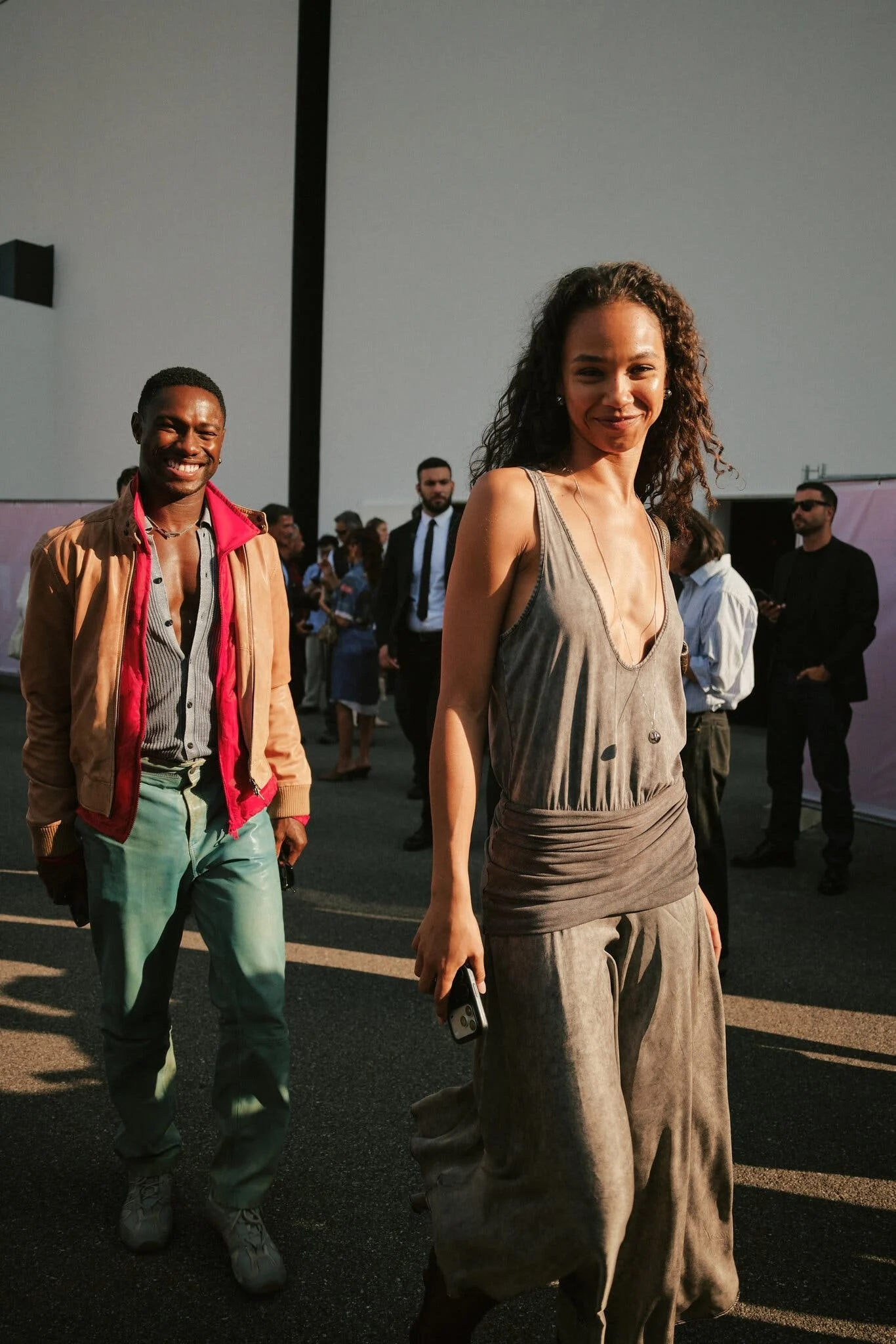 Milan Fashion Week Xuân Hè: Mỏng manh, tối đa và đầy cá tính