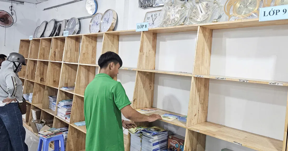 Thiếu sách giáo khoa sau hơn một tháng vào năm học mới: Không thể coi là chuyện nhỏ