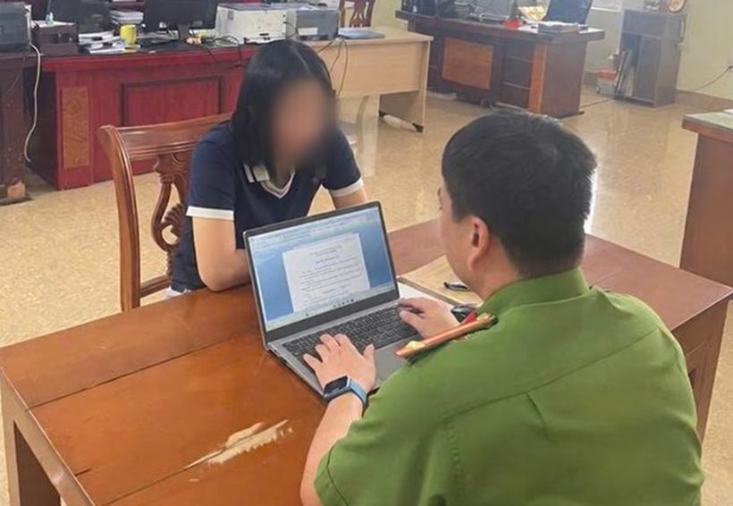 Lừa đảo trúng thưởng iPhone 18: nhận diện chiêu trò, bảo vệ tài khoản ngân hàng