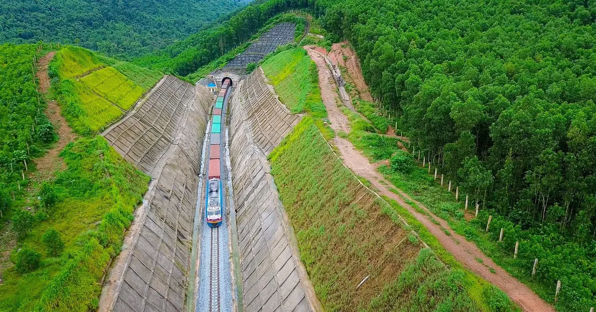 Nhà thầu Việt nắm bắt cơ hội trong dự án đường sắt Lào Cai - Hà Nội - Hải Phòng