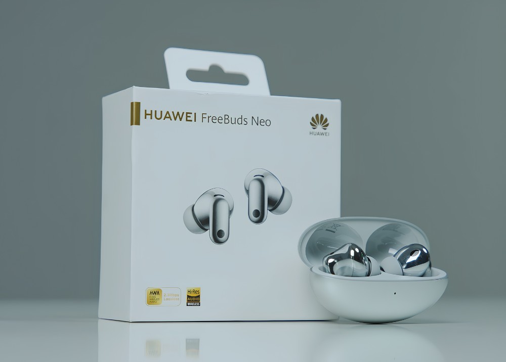 Huawei FreeBuds Neo gây bất ngờ: nhỏ gọn nhưng chống ồn và âm thanh xứng giá
