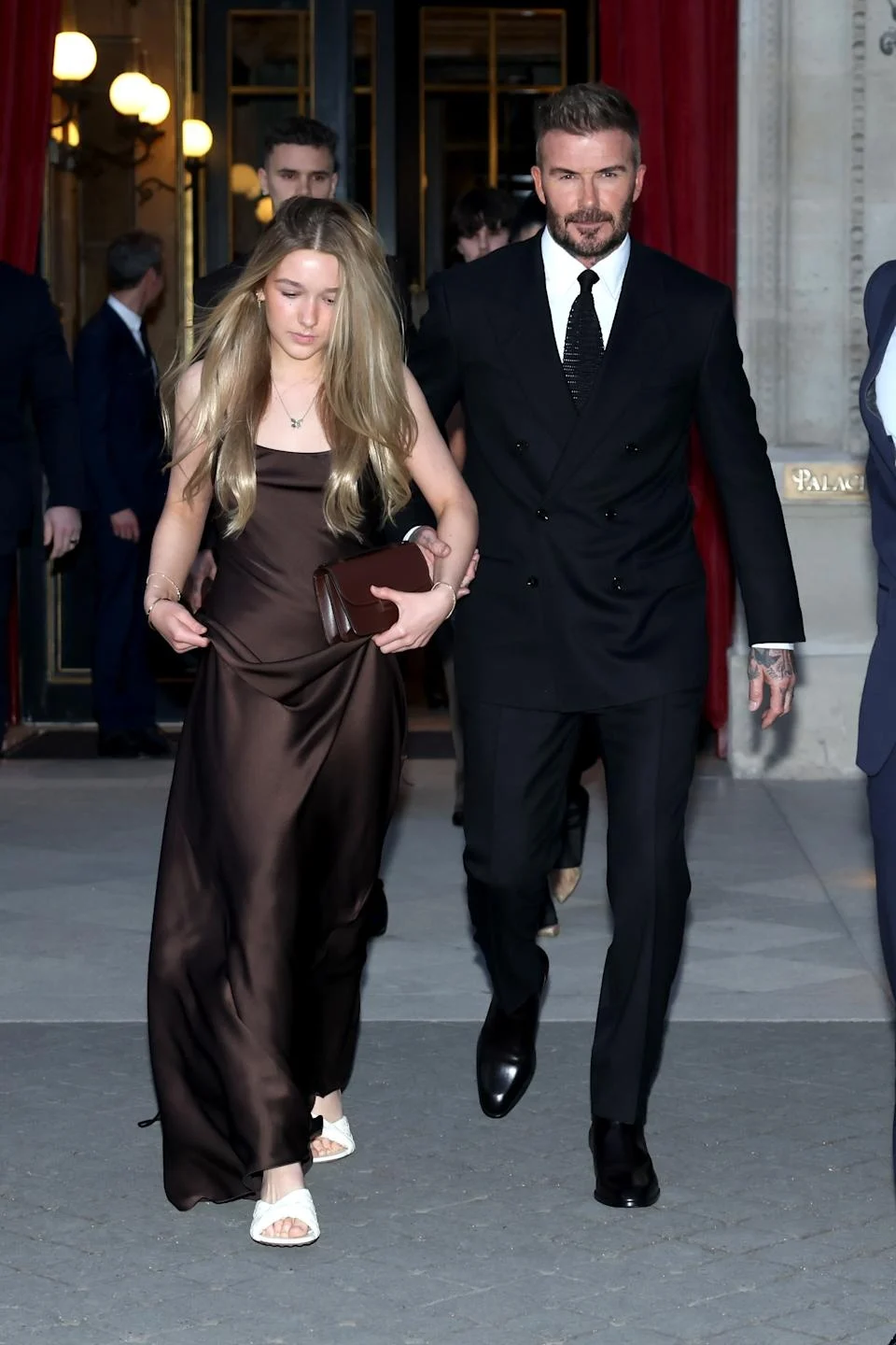 Harper Beckham: Từ khán giả nhí đến biểu tượng phong cách tuổi 15