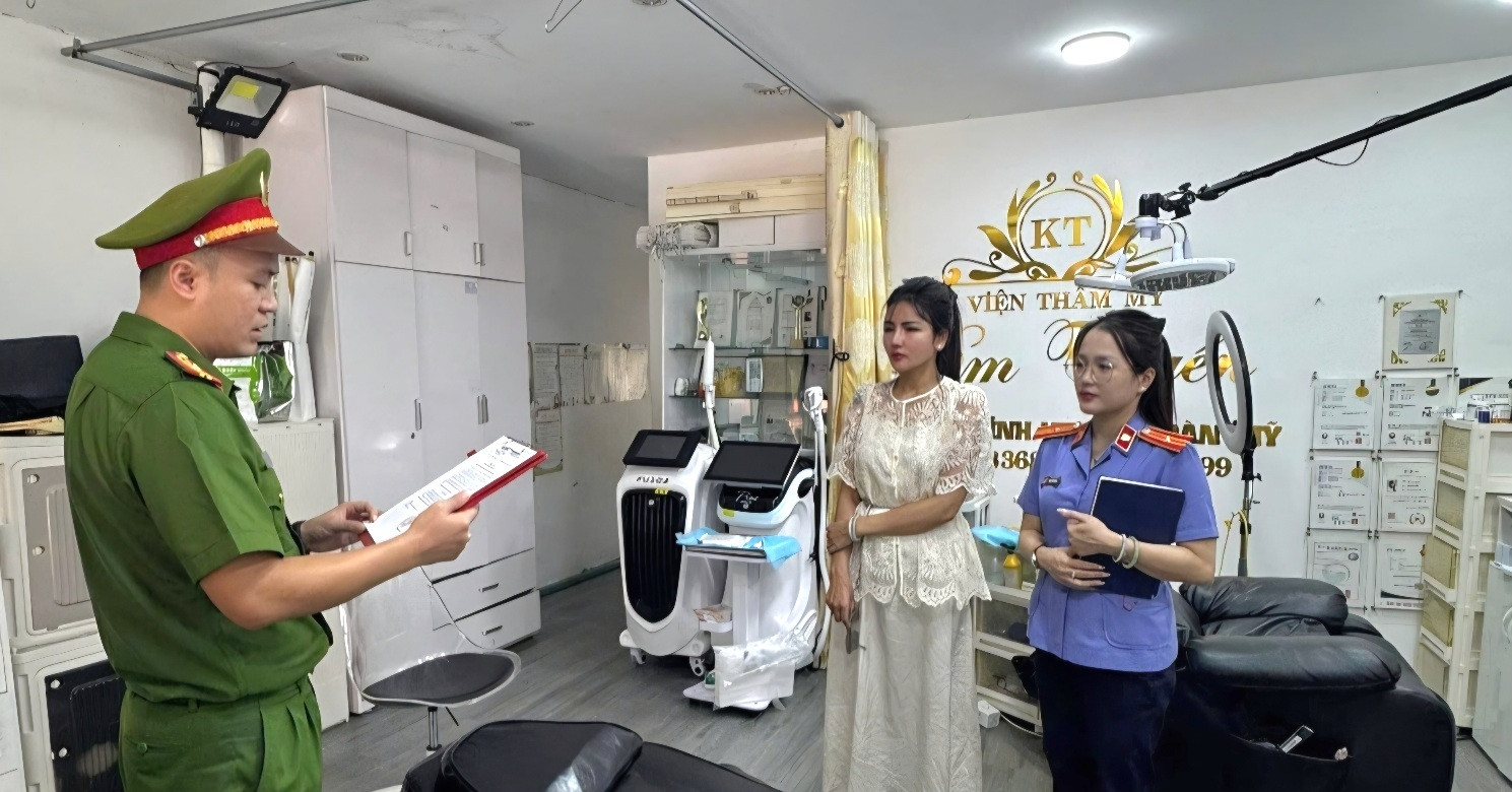 Cách nhận biết thẩm mỹ viện giả bác sĩ trước khi bị lừa