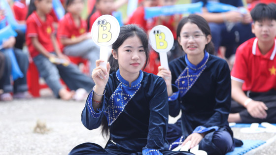 “Lớp học reo vui”: Khi trường học vùng cao bừng sáng niềm vui học tập