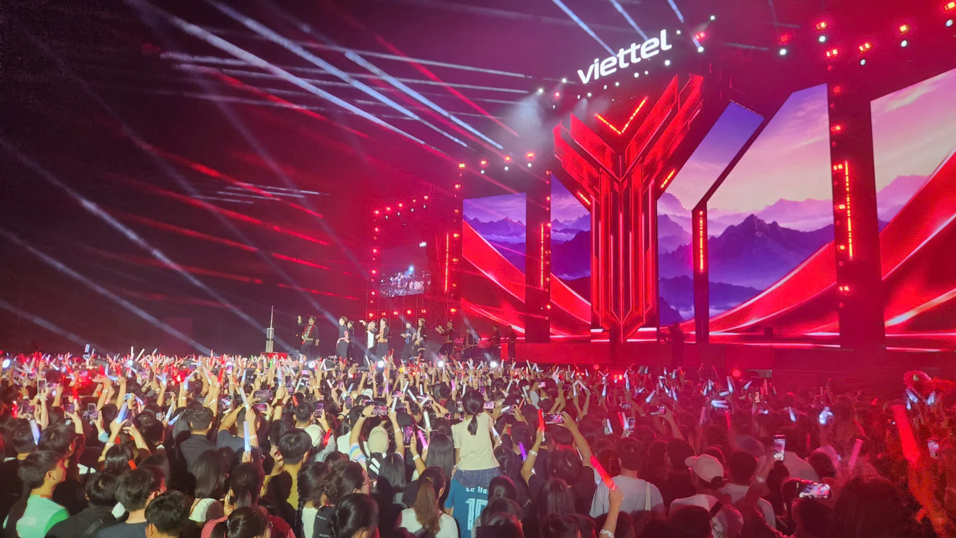Y-Fest Lai Châu: Đại nhạc hội Viettel kết nối âm nhạc, công nghệ và văn hóa Tây Bắc