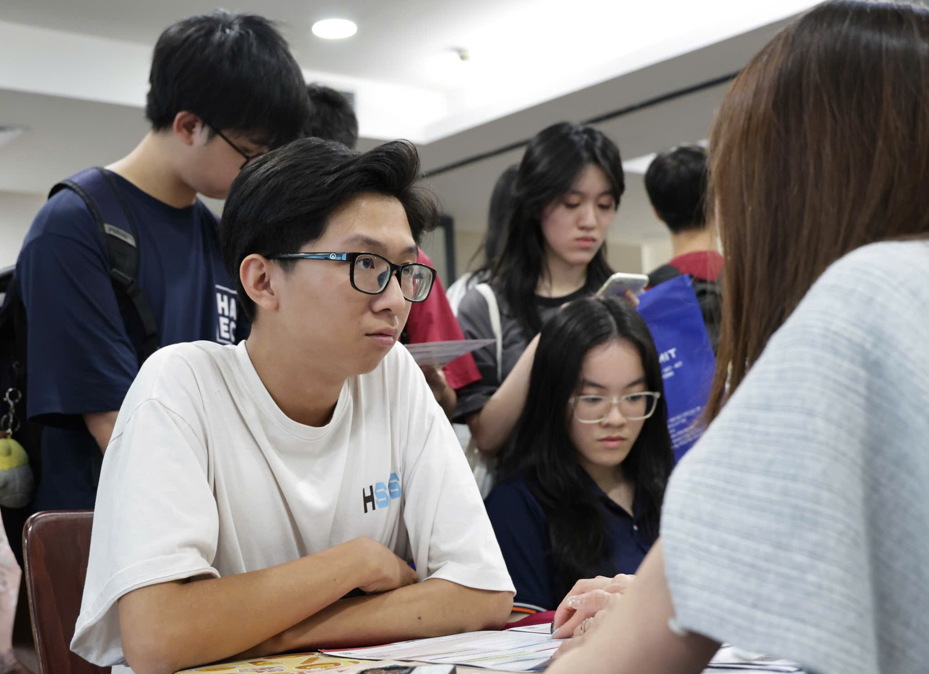 Du học châu Á trỗi dậy: Vì sao Trung Quốc, Singapore hút sinh viên Việt?