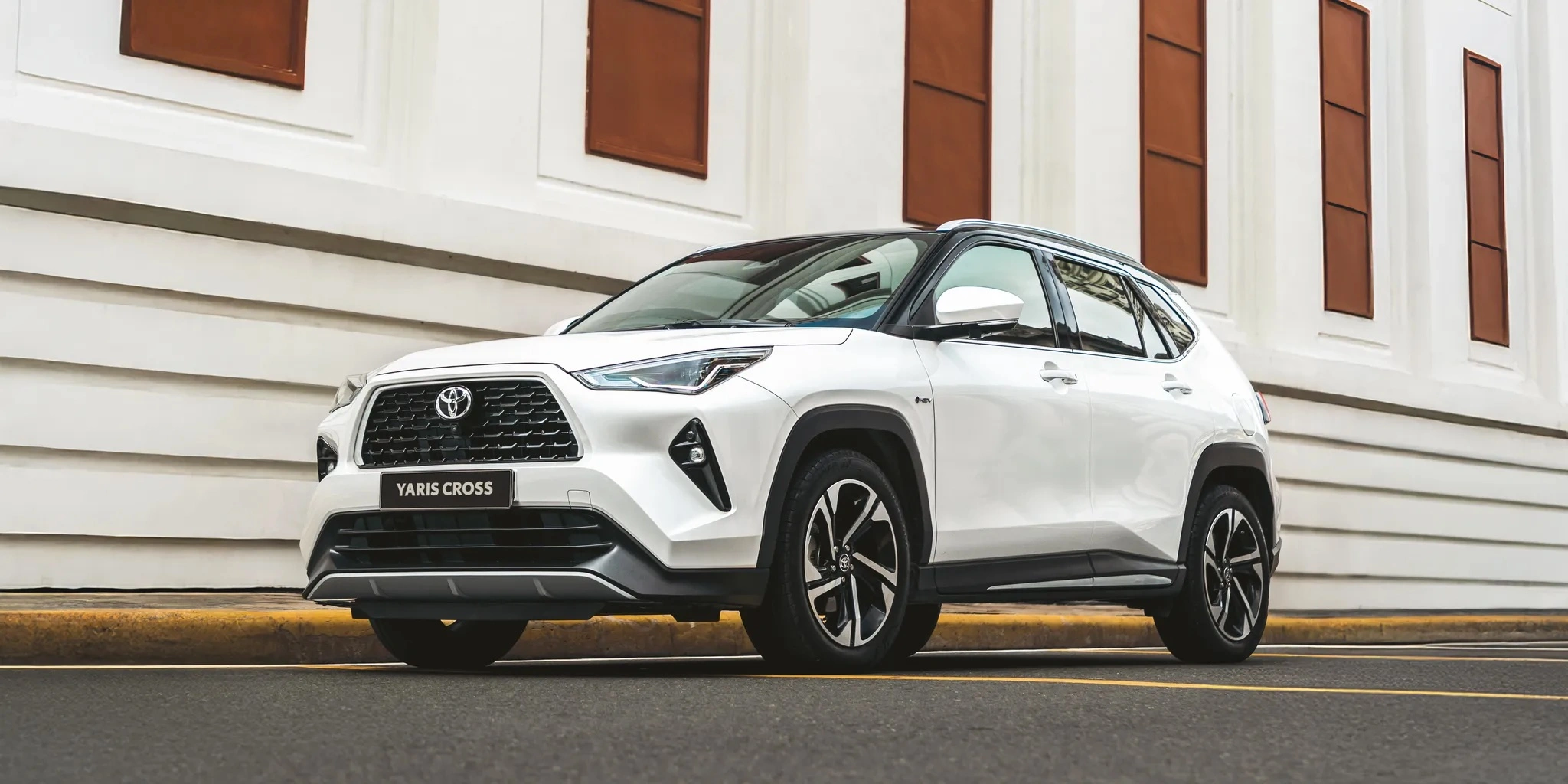 Toyota hybrid vượt 11.000 xe: chiến lược thống trị thị trường