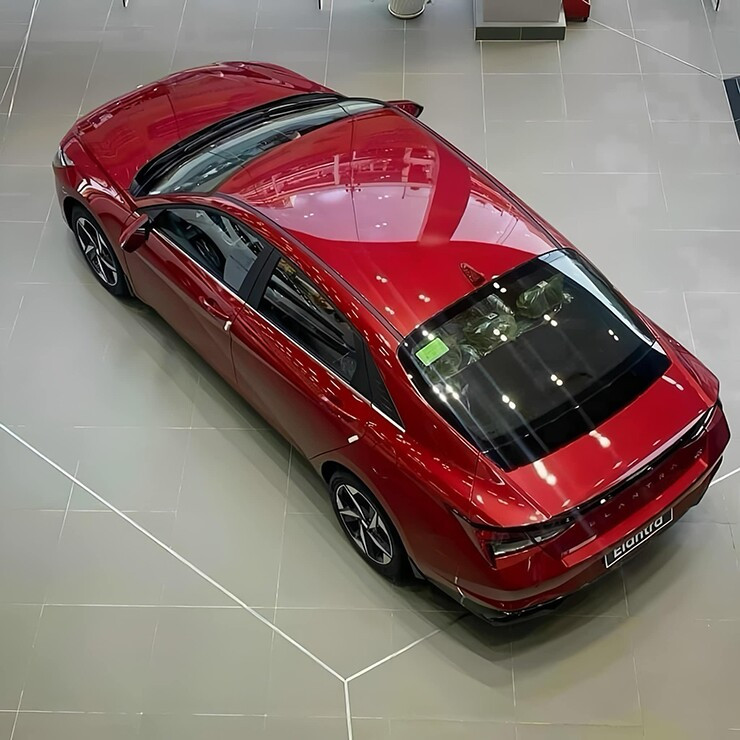 Hyundai Elantra lăn bánh từ 640 triệu: nên chọn bản nào?