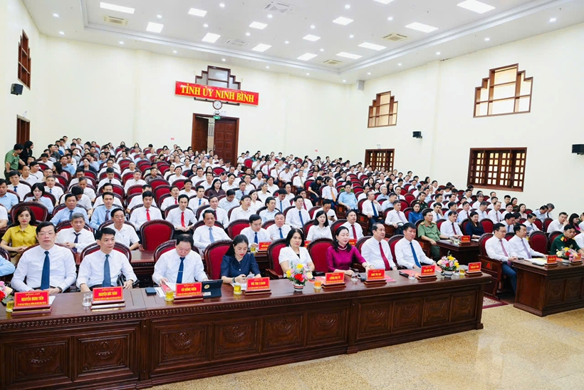 IOC và NinhBinh-S: Chuyển dữ liệu số thành kết nối thực chất