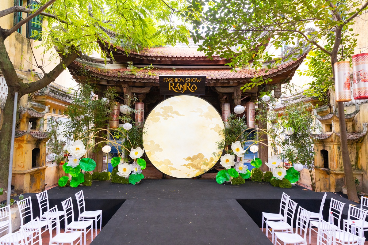 Fashion Show 'Rằm Rộ': Trung thu Việt lên sàn diễn phố cổ