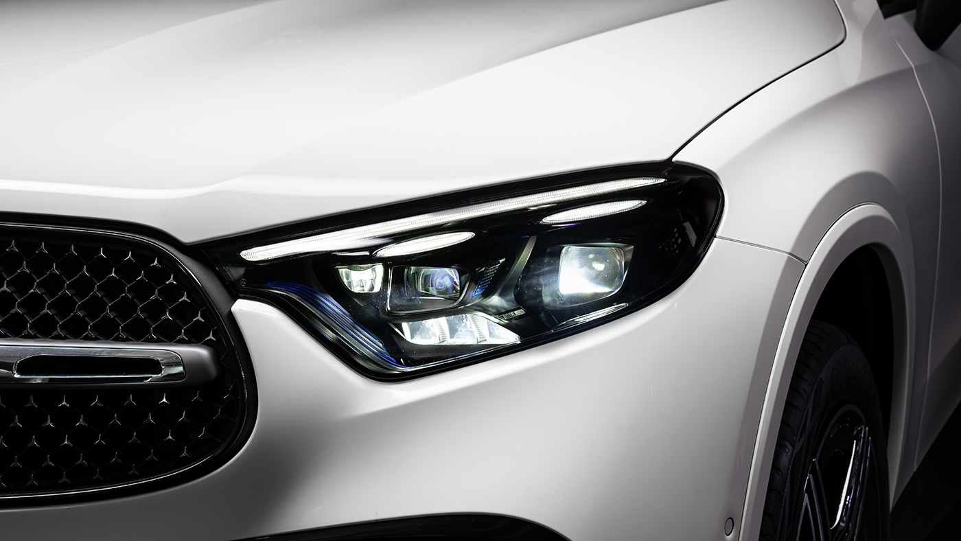 Mercedes GLC PHEV giảm hơn 300 triệu: có đáng chọn hơn SUV điện thuần?
