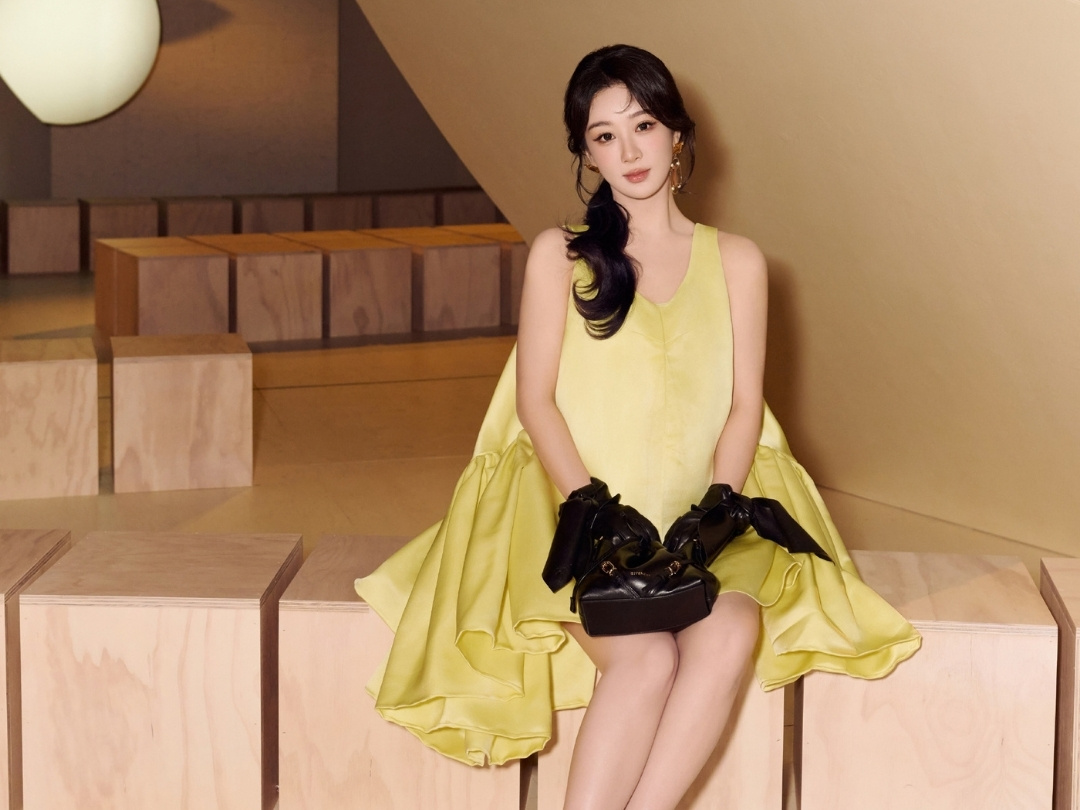 Dương Tử, Nhiệt Ba và “đại chiến” phong cách tại Paris Fashion Week