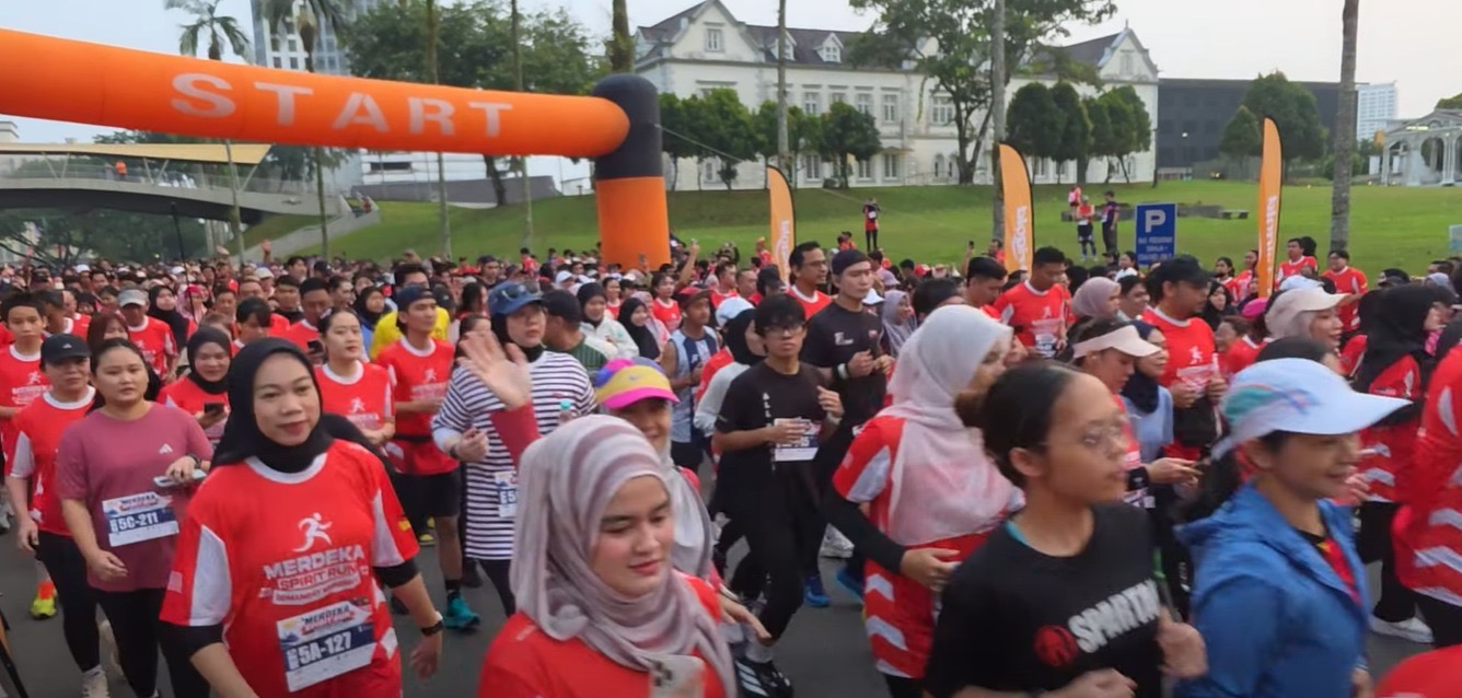 Acara Larian Komunitas Membuka Pintu untuk Semua