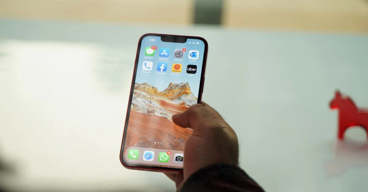 Vừa sạc vừa dùng iPhone: hiểu đúng để đỡ chai pin