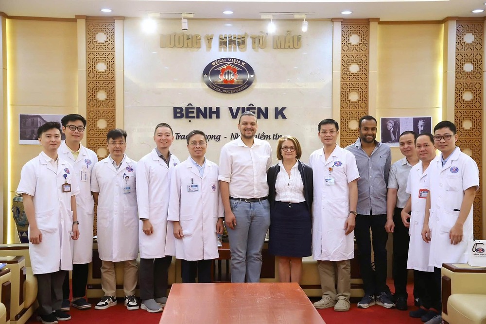 Hợp tác quốc tế nâng cao chuyên môn trong điều trị ung thư