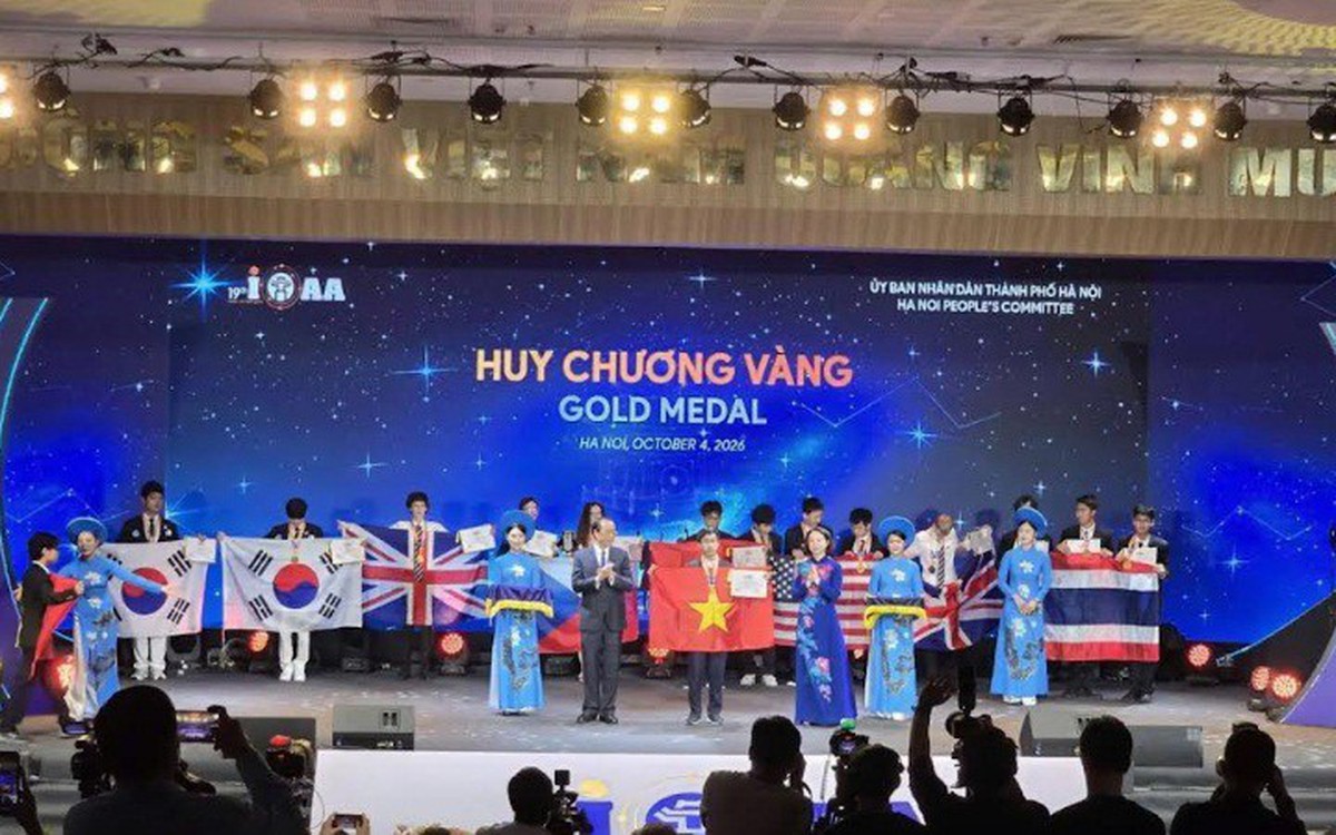 Toàn đội tuyển Việt Nam giành huy chương tại Olympic thiên văn quốc tế