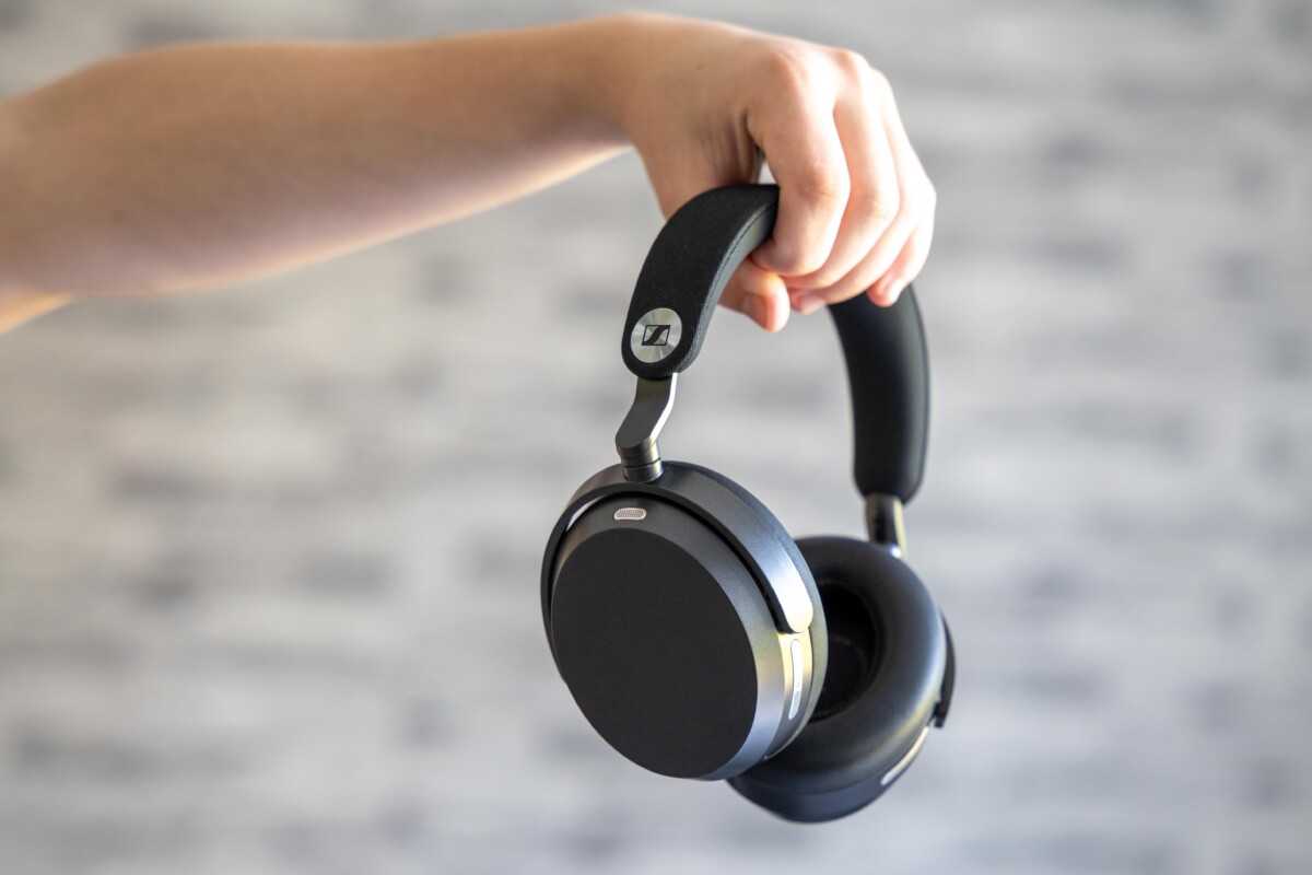 Tai nghe Bluetooth phòng tập: Những lỗi bảo trì đang âm thầm phá hỏng thiết bị của bạn