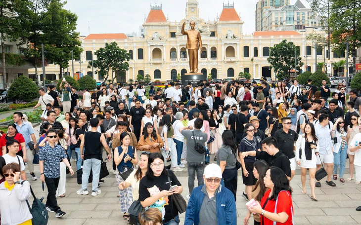 Quảng Ninh tung chiến dịch kích cầu du lịch cuối năm: giảm giá có đủ?